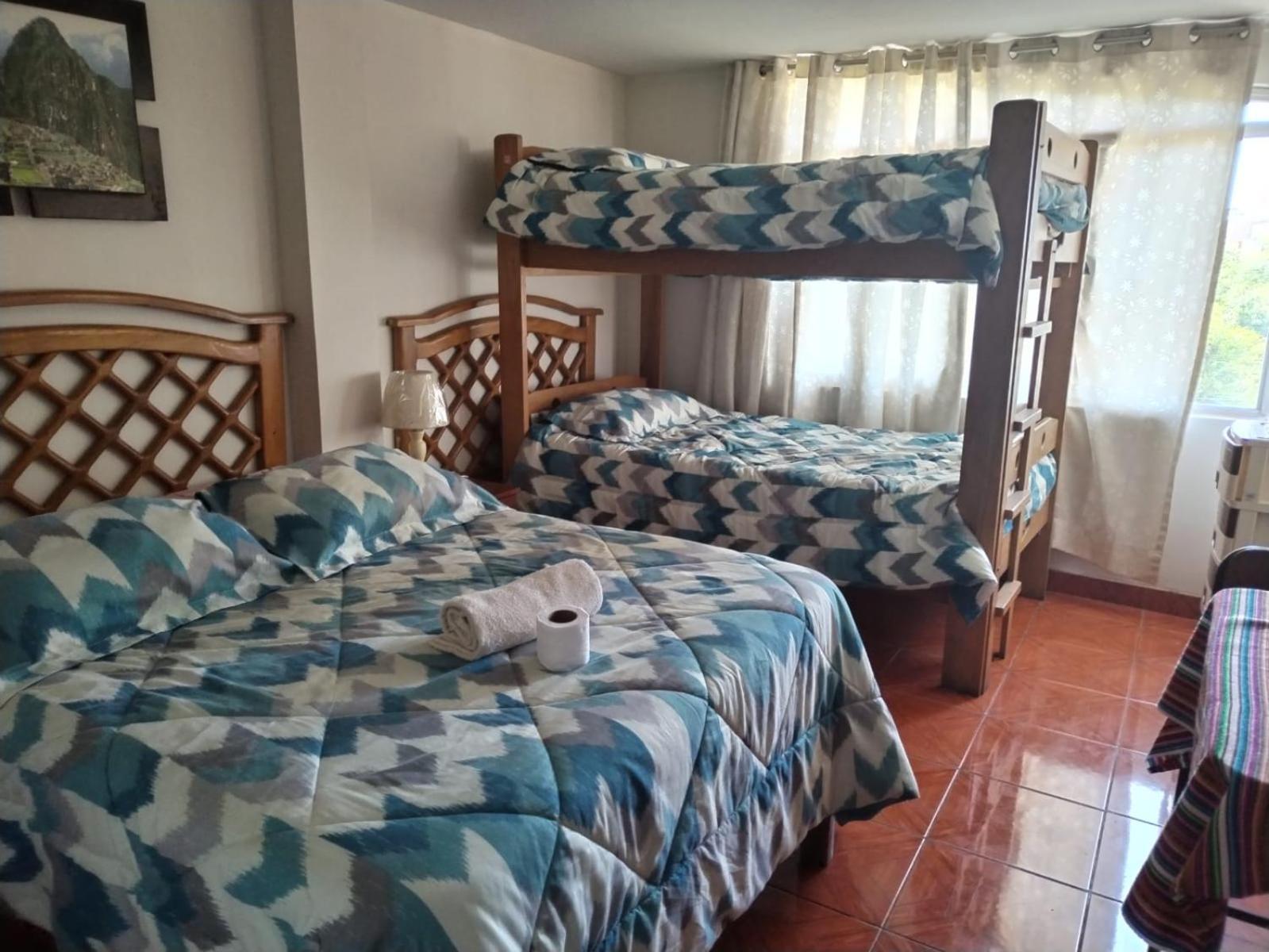 Hostal Turistico El Cajamarquez Лима Екстериор снимка